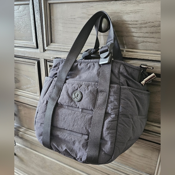 Lululemon Crossbody Bag - Picture 11 of 12